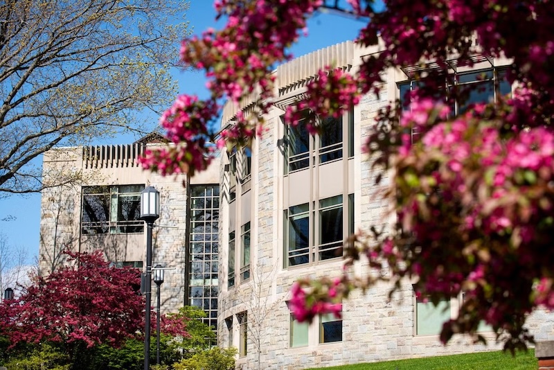 Tufts Joins Leading Association of Research Libraries